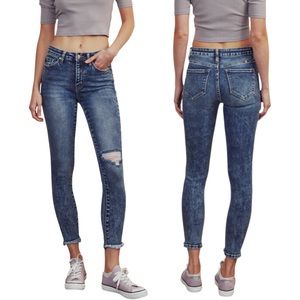 KANCAN Lizzie High Rise Ankle Skinny Jeans. Size 7 / 27